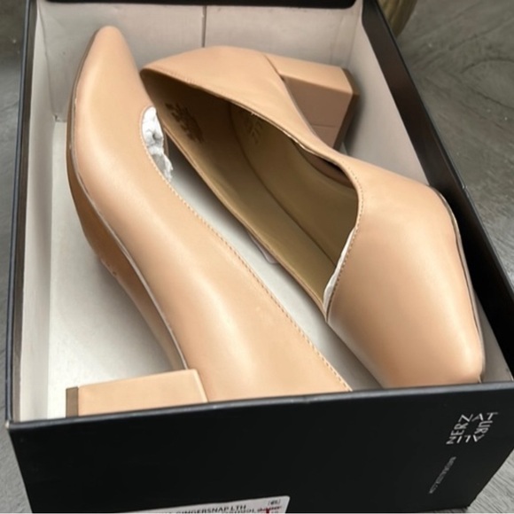Naturalizer KARINA Block Heel Pumps (NARROW) - Picture 2 of 11